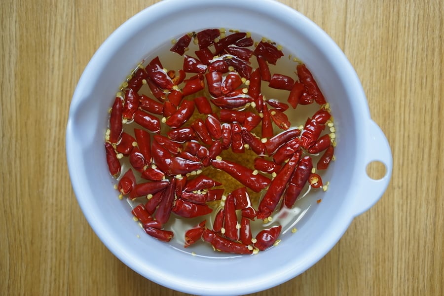 Dried Chilli Soaking Blue Bowl