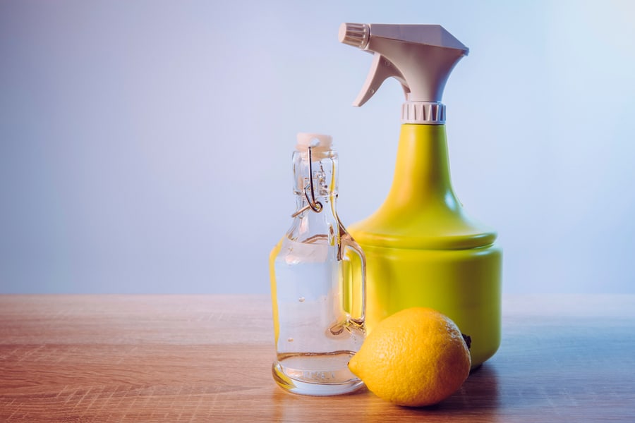 Lemon Juice And Vinegar Spray