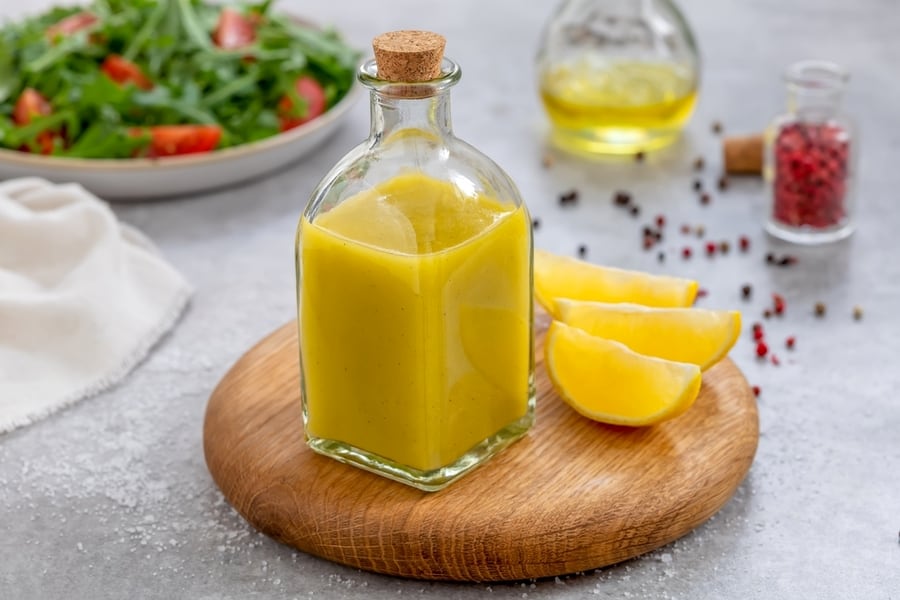 Vinegar And Lemon Juice Mix