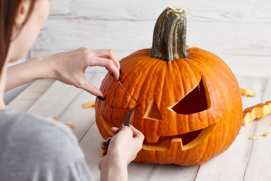 Make The Spookiest Bug-Free Jack-O-Lantern