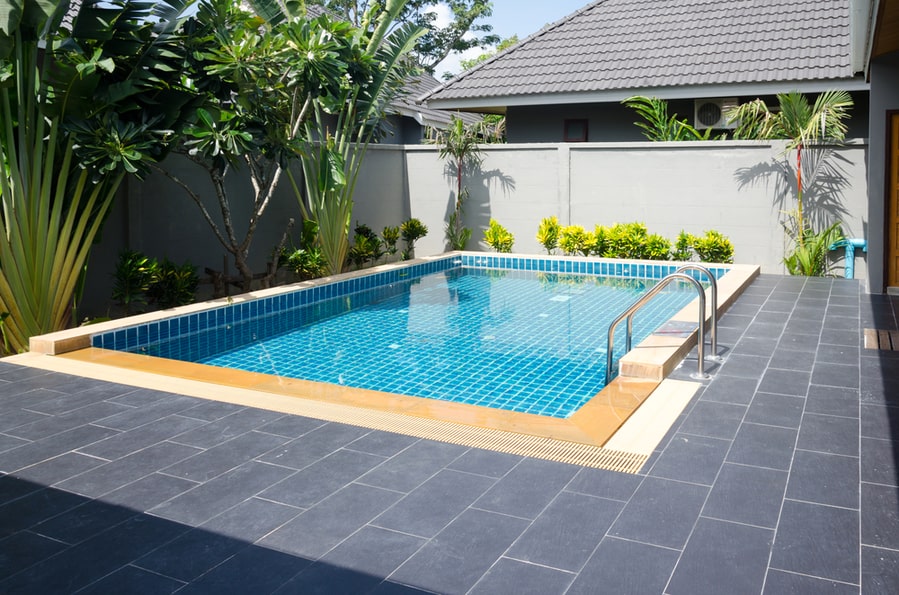 Keep The Areas Around The Pool Clean